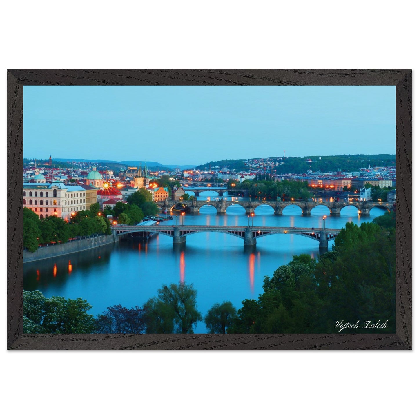 0737132a-185d-4a36-8312-3a99bc3d3b8f