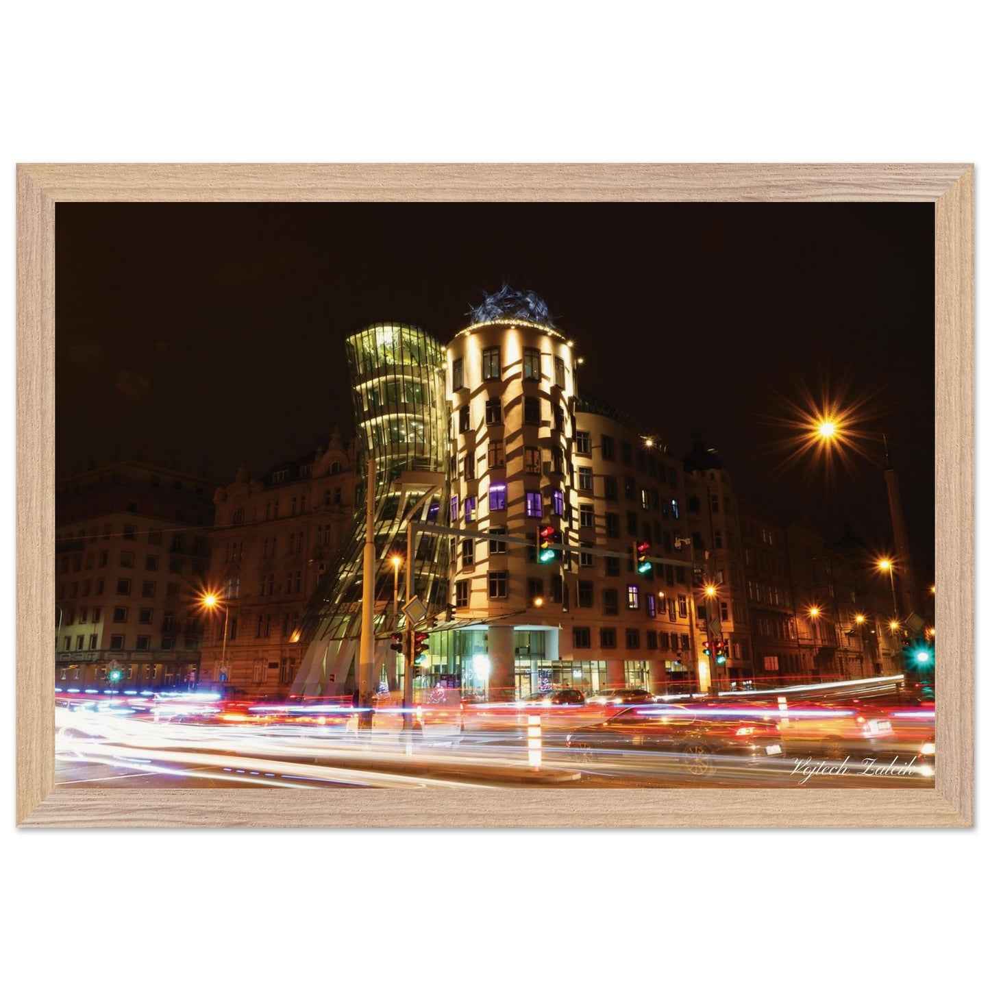 a9234676-c045-4f80-b865-5660ade2b63a