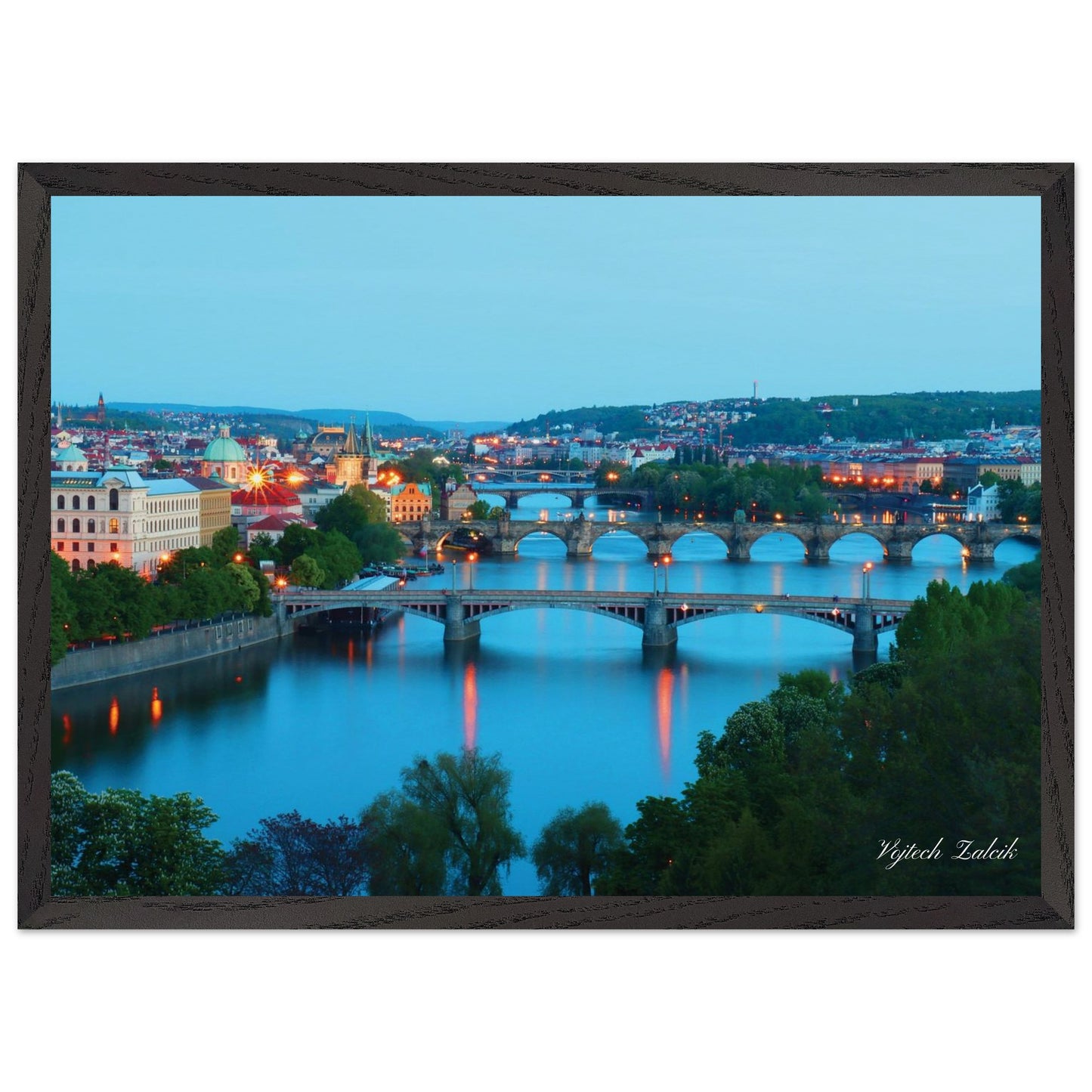 ceb59e16-cff0-45dc-a533-6b32c520e4f7